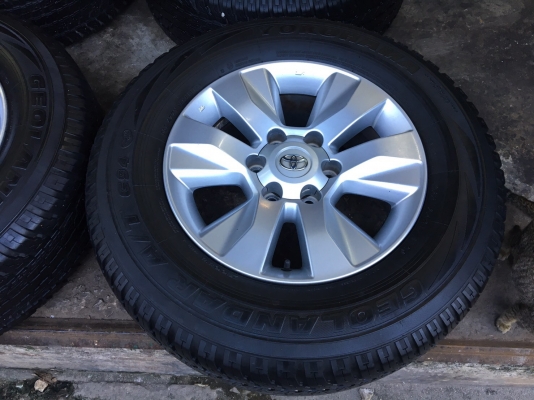 ล้อแม็ก Toyota Revo ขอบ17 พร้อมยาง ยาง Yokohama 265-65-17 ปี 15