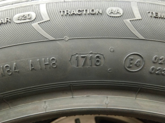 CONTINENTAL CrossContact UHP MO 235/50R19 เส้นละ 4,800 บาท