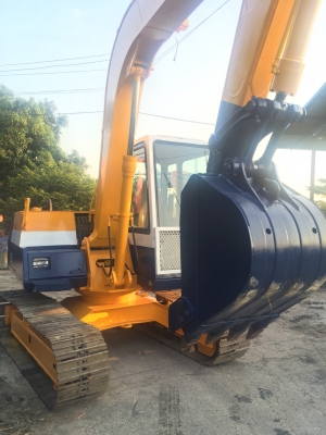 ขายรถขุดนำเข้าจากประเทศญี่ปุ่น komatsu pc60-6รถสวยพร้อมใช้งาน ช่วงล่างสวย รถชั่วโมงการทำงานน้อย สนใจสอบถาม089-2579650