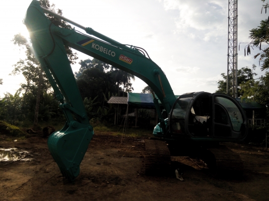 ขายรถแบคโฮ KOBELCO SK200-Vธรรมดา เอกสาเล่ม ราคา 850000