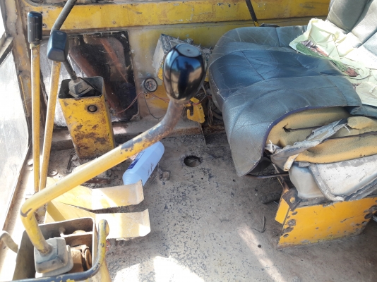 ขายด่วนโคมัสสุ PC120-3 วางเครื่อง6BB1 ปั้มเดิม เครื่องหลวม ปั้มโซล่าติดยาก ทุกอย่างทำงานได้ปกติ