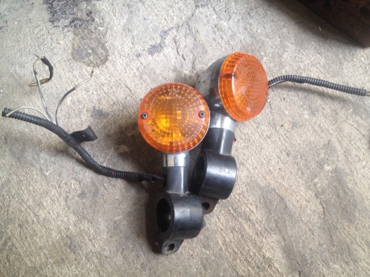 ขายไฟเลี้ยวหน้าช็อปเปอร์ใช้ได้ไฟติดปกติ