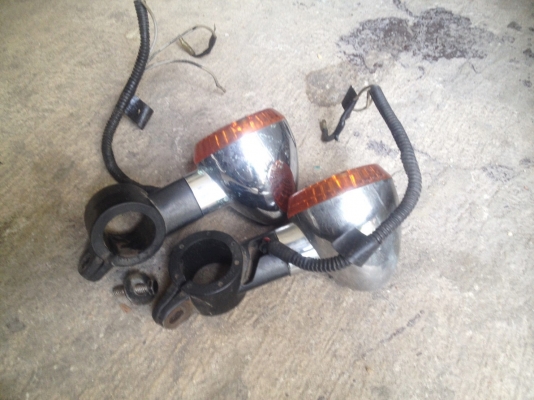 ขายไฟเลี้ยวหน้าช็อปเปอร์ใช้ได้ไฟติดปกติ