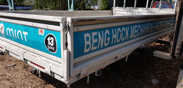 กะบะ ก.1.60 x ย. 3.10 ซ.ม.สภาพสวย ไม่บุไม่ผุ 95 \% รหัสสินค้า H2 - 8 กะบะ ก.1.60 x ย. 3.10 ซ.ม.สภาพสวย ไม่บุไม่ผุ 95 \% รหัสสินค้า H2 - 8