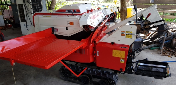 รถนวดข้าว 6.2 แรงเบนชิล สวยๆๆอุปกร์ณครับ ไม่แตกไม่หักพร้อมใช้งาน รหัสสินค้า H2 - 22