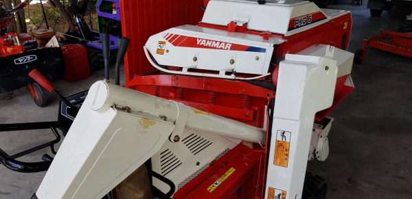 รถนวดข้าว 6.2 แรงเบนชิล สวยๆๆอุปกร์ณครับ ไม่แตกไม่หักพร้อมใช้งาน รหัสสินค้า H2 - 22 รถนวดข้าว 6.2 แรงเบนชิล สวยๆๆอุปกร์ณครับ ไม่แตกไม่หักพร้อมใช้งาน รหัสสินค้า H2 - 22