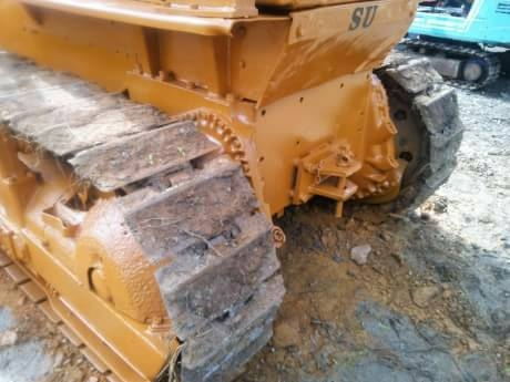 แทรคเตอร์ KOMATSU D 50 A-15 ห้องเลี้ยวน้ำมันพร้อมเขาล้มไม้ราคา 400,000 รถตรัง