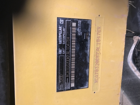 ขายcat320d ญี่ปุ่น ออกห้างเมโทร5000ชั่วโมง ราคา1,950,000 ติดต่อเฮียk 098-641-1550