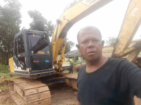 ขายรถแบคโฮ KOBELCO SK100-/// ระบบไฟเต็ม ไม่มีเอกสาร ราคา 550000