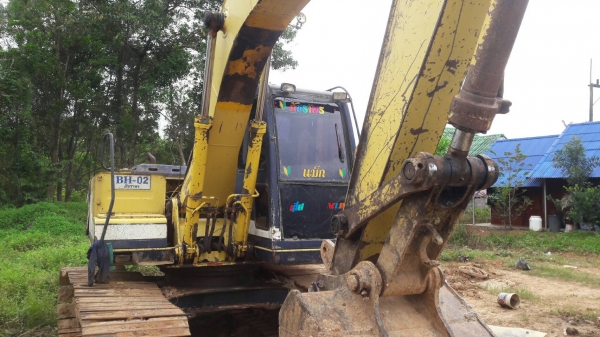 ขายรถแบคโฮ KOBELCO SK100-/// ระบบไฟเต็ม ไม่มีเอกสาร ราคา 550000