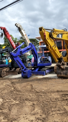 เก่านอกยังไม่เคยใช้งานในไทยKOMATSU PC50UU-2E ราคา490,000บาท