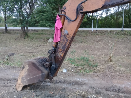 ขายด่วนรถแบคโฮ KOMATSU ปี 40 สภาพพร้อมใช้งาน