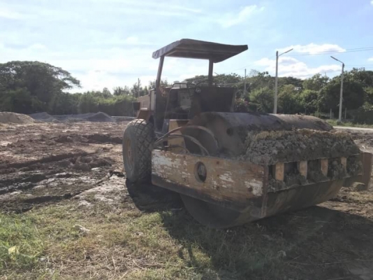 ขาย 475,000 บาท DYNAPAC CA251 รถบด 10 ตัน 2 เพลา เครื่องดี ปั้มสั่นสะเทือนแรง เอกสารเล่มทะเบียน  รถอยู่ จ.นครปฐม โทร 0610710295