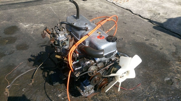 ขายเครื่องยนต์มาสด้าแฟมิเลีย 1400สวยๆ