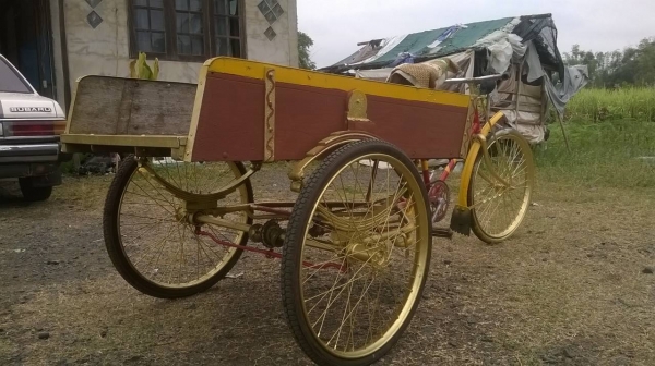 สามล้อถีบ โบราณ ตามสภาพ