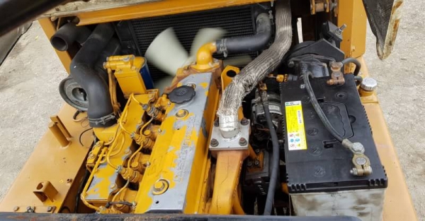 ขายด่วนรถยกดีเซลKOMATSU FD20-10 ยกได้2ตันยกสูง3เมตรยกจริงได้ถึง2.7ตันรถนอกเพิ่งนำเข้ามายังไม่เคยใช้งานในเมืองไทยเลย