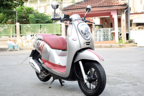 Scoopy s12 2558 วิ่ง4000โล รถบ้านมือเดียว สด-ผ่อน รูดบัตรได้