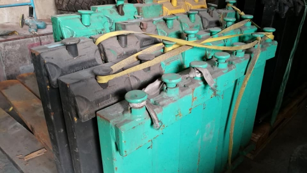 งาโฟล์คลิฟท์ 2-3 ตันใหม่ นำเข้า ราคาเริ่มต้นที่คู่ละ4000บาท