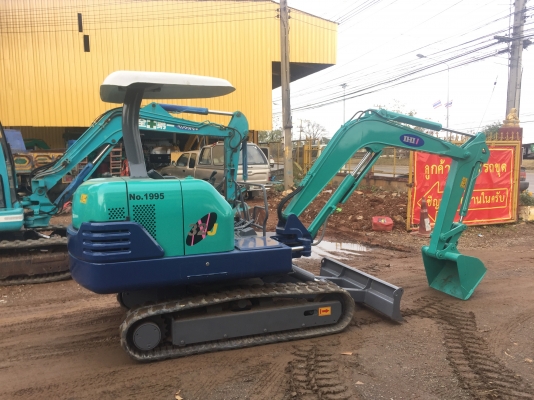 ขายรถขุด IHI 32J (3ตัน)ปั้มนิ้ว,คอนโทรนสั้น,จัดส่งฟรีทั่วไทย เก่านอกแท้ ไม่เคยผ่านการใช้งานในไทย