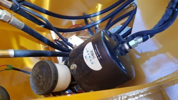 ขายด่วนรถตักSCHMELZER-922HLเอวอ่อนขับ4ล้อเกียรท็อกโลฮายรถนำเข้าขนาดใหญ่ตัก1.5คิวยกสูง4.5เมตรตักขึ้นรถ10ล้อได้รถใหม่แกะกล่อง100\%นำเข้ายังไม่ได้ใช้งานจากจีนการันตี ขายด่วนรถตักSCHMELZER-922HLเอวอ่อนขับ4ล้อเกียรท็อกโลฮายรถนำเข้าขนาดใหญ่ตัก1.5คิวยกสูง4.5เมตรตักขึ้นรถ10ล้อได้รถใหม่แกะกล่อง100\%นำเข้ายังไม่ได้ใช้งานจากจีนการันตี