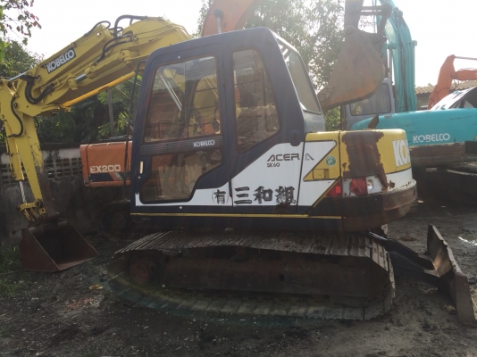 มาใหม่จ้า .KOBELCO SK60-1 มาร์คทรี  เก่านอกแท้  เดิมๆๆ  สภาพสวย  ไฟฟ้าครบ เอวแน่น..เครื่องปั๊มดี  โทร 089-3818694  ดวงนภา