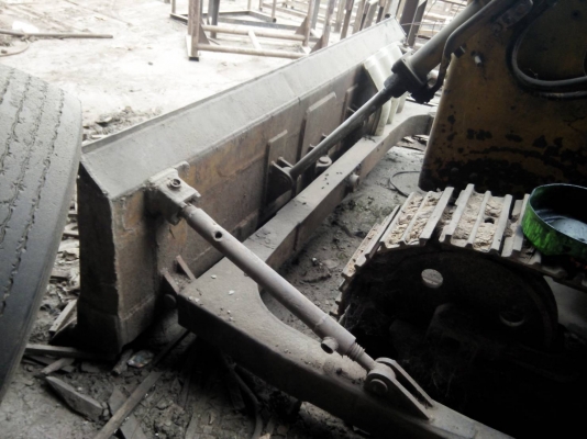 ขายอะไหล่รถแทรคเตอร์ KOMATSU D30A-15 ขายอะไหล่รถแทรคเตอร์ KOMATSU D30A-15