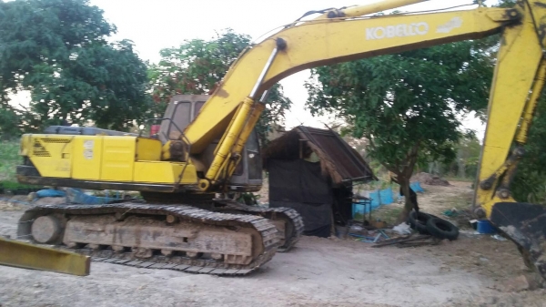 800,000บาท Kobelco 200 Mark3 มีทะเบียนเอกสารพร้อมโอน