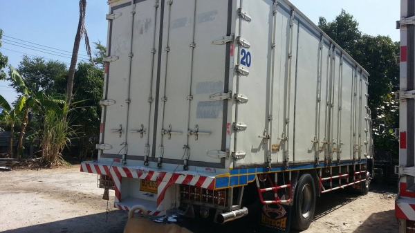 ขายรถ 6 ล้อตู้สิบบาน Hino Mega ปี 55 สภาพสวย พร้อมใช้งาน เอกสารพร้อมโอน สนใจสอบถามได้ค่ะ 089-7020483,083-9628875