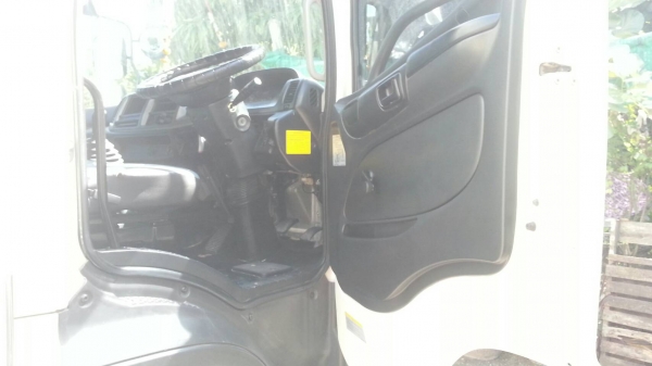 ขายรถ 6 ล้อตู้สิบบาน Hino Mega ปี 55 สภาพสวย พร้อมใช้งาน เอกสารพร้อมโอน สนใจสอบถามได้ค่ะ 089-7020483,083-9628875