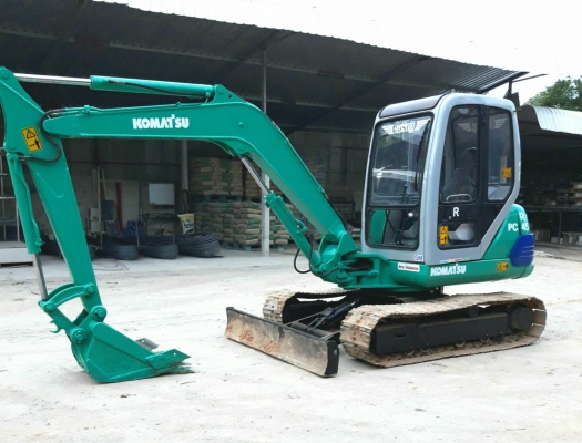 ขายรถแบคโฮ KOMATSU PC45-7 เอกสารอินวอย ปั๊มนิ้ว ราคา 460000