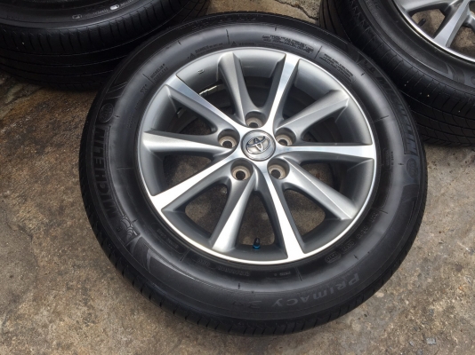 ล้อแม็ก Toyota Camry Hibrid ขอบ 16 พร้อมยาง 215-60-16 ปลายปี 15 ล้อแม็ก Toyota Camry Hibrid ขอบ 16 พร้อมยาง 215-60-16 ปลายปี 15