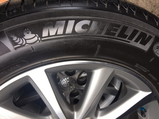 ล้อแม็ก Toyota Camry Hibrid ขอบ 16 พร้อมยาง 215-60-16 ปลายปี 15 ล้อแม็ก Toyota Camry Hibrid ขอบ 16 พร้อมยาง 215-60-16 ปลายปี 15