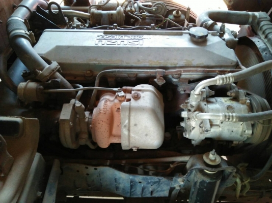 ISUZU NKR130 ปี2544 รถห้างแท้ เครื่องดี คัสซีสวย สภาพดีครับ