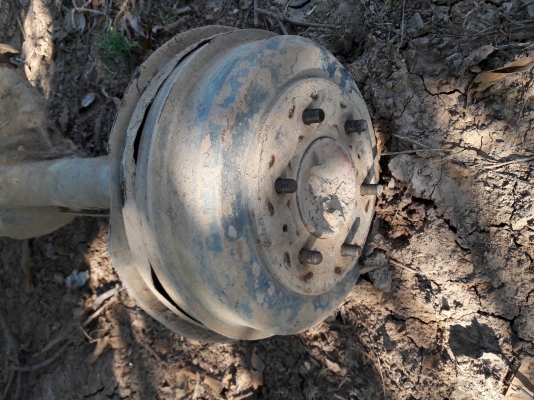 ขอขายเพลาท้าย เหมาะไปทำสาลีหรือรถอีแต่น ขอขายเพลาท้าย เหมาะไปทำสาลีหรือรถอีแต่น