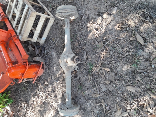 ขอขายเพลาท้าย เหมาะไปทำสาลีหรือรถอีแต่น ขอขายเพลาท้าย เหมาะไปทำสาลีหรือรถอีแต่น