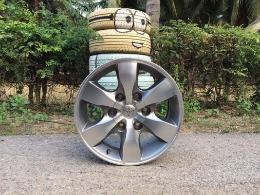 ขายล้อแม็ก Toyota Vigo หน้าเงา ขอบ 16 4 ล้อ ราคา 3,700 บาท ราคาถูกๆ ขายล้อแม็ก Toyota Vigo หน้าเงา ขอบ 16 4 ล้อ ราคา 3,700 บาท ราคาถูกๆ