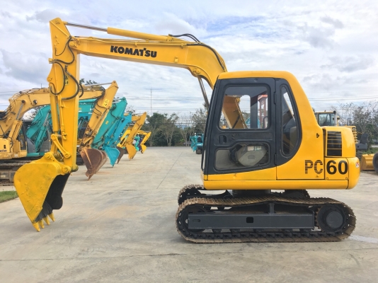 KOMATSU รุ่น: PC60-7