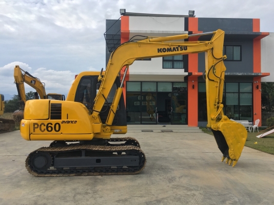 KOMATSU รุ่น: PC60-7