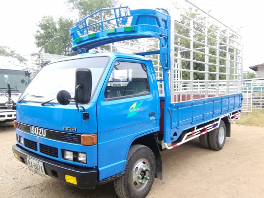 6 ล้อกลาง ISUZU NPR 110 แรงม้า * ยาว 4.30 ม.* รถสวยเดิม+สวยจริง+สภาพพร้อมใช้งาน * มีเล่มพร้อมโอน *