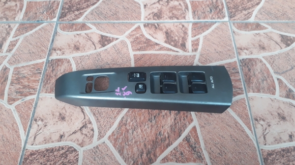 สวิทช์กระจก ประตู TOYOTA Prius ด้านหน้าขวา พร้อมกรอบ