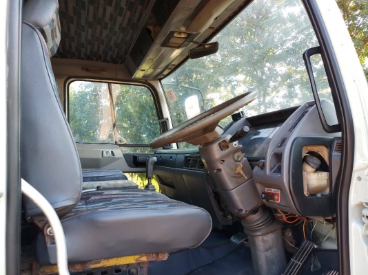 Hino 3M เครื่อง 240 แรง ปี 37 กระบะดัมพ์สามมิตร พร้อมใช้งาน