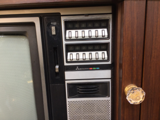 TV โบราณ ของเก่าสวย น่าสะสม จัดร้านตั้งโชว์ TV โบราณ ของเก่าสวย น่าสะสม จัดร้านตั้งโชว์