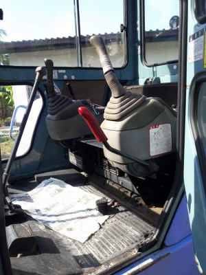 มาใหม่จ้า..HITACHI EX40-2  เก่านอกแท้  สภาพสวยเดิมๆๆ เครื่องปั๊มดี พร้อมใช้  โทร 089-3818694  ดวงนภา