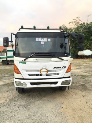 รถฮีโน่ 6 ล้อดั้ม FC9J 150 แรงม้า. ปี 47. สนใจติดต่อ 081 - 6079515