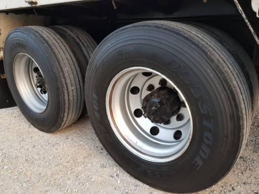 รถฮีโน่ 10 ล้อ ไม่ดั้ม ( รั้ว ) FM1J 260 แรงม้า. ปี 48. สนใจติดต่อ 081 - 6079515