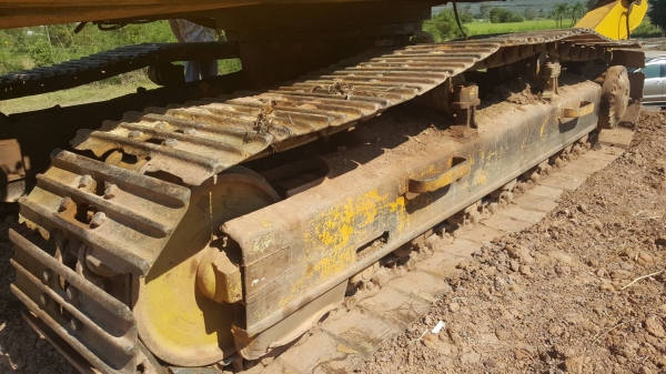 ขาย แบคโฮ KOMATSU PC200-3 คอนโทรลสั้น เอกสารเล่มทะเบียนครบ เครื่องดี ปั้มดี ช่วงล่างเต็ม