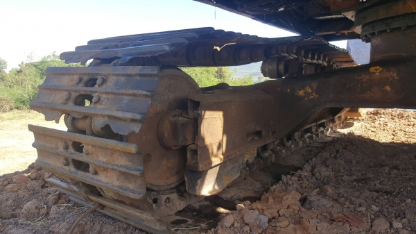 ขาย แบคโฮ KOMATSU PC200-3 คอนโทรลสั้น เอกสารเล่มทะเบียนครบ เครื่องดี ปั้มดี ช่วงล่างเต็ม