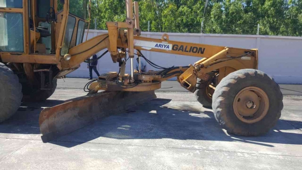 ขาย รถเกรด GALION 850 เอกสารเล่มทะเบียนครบ รถใช้งานได้ปกติ ยางไม่ค่อยสวย ราคาคุยกันได้ ขาย รถเกรด GALION 850 เอกสารเล่มทะเบียนครบ รถใช้งานได้ปกติ ยางไม่ค่อยสวย ราคาคุยกันได้