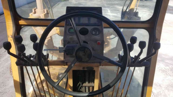 ขาย รถเกรด GALION 850 เอกสารเล่มทะเบียนครบ รถใช้งานได้ปกติ ยางไม่ค่อยสวย ราคาคุยกันได้ ขาย รถเกรด GALION 850 เอกสารเล่มทะเบียนครบ รถใช้งานได้ปกติ ยางไม่ค่อยสวย ราคาคุยกันได้