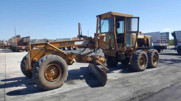 ขาย รถเกรด GALION 850 เอกสารเล่มทะเบียนครบ รถใช้งานได้ปกติ ยางไม่ค่อยสวย ราคาคุยกันได้